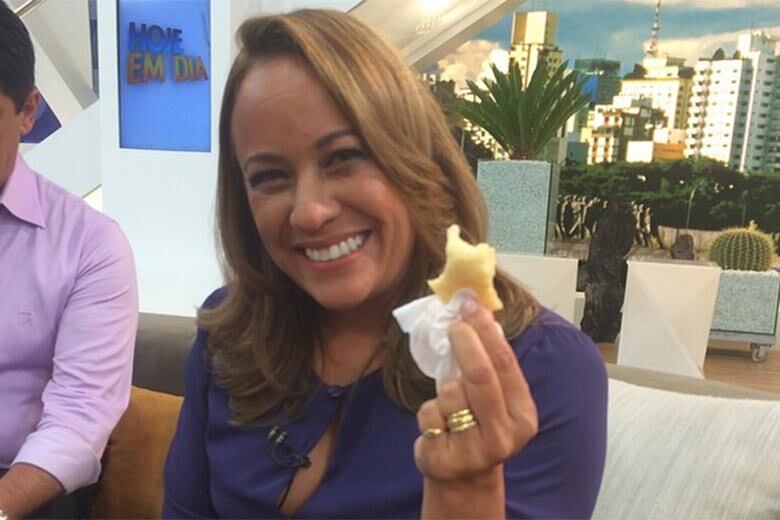 Os fãs de Renata podem se animar. Além de estar no Hoje em
Dia, a jornalista terá destaque em Gugu
+ Gugu está no Facebook! Curta
+ Siga o perfil da atração no Twitter
+ Após dez anos de silêncio, Suzane Von Richthofen confessa a Gugu: "Tive culpa e estou pagando"