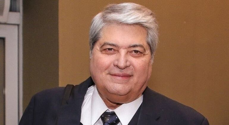 Regras eleitorais exigem que apresentador deixe o programa televisivo até o fim deste mês