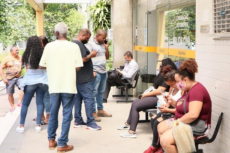 Família esteve no IML para liberar o corpo