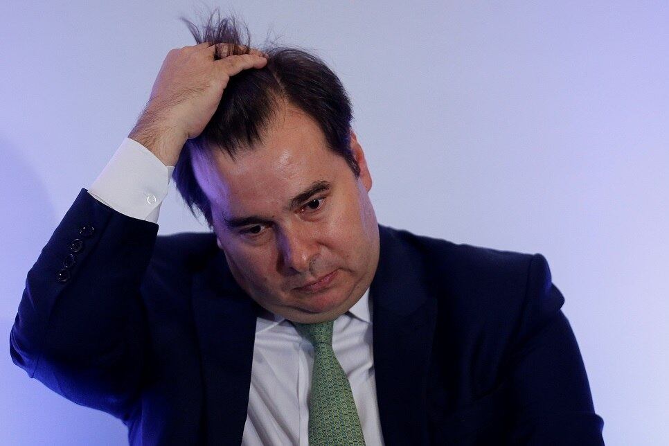 Maia é investigado pela Polícia Federal