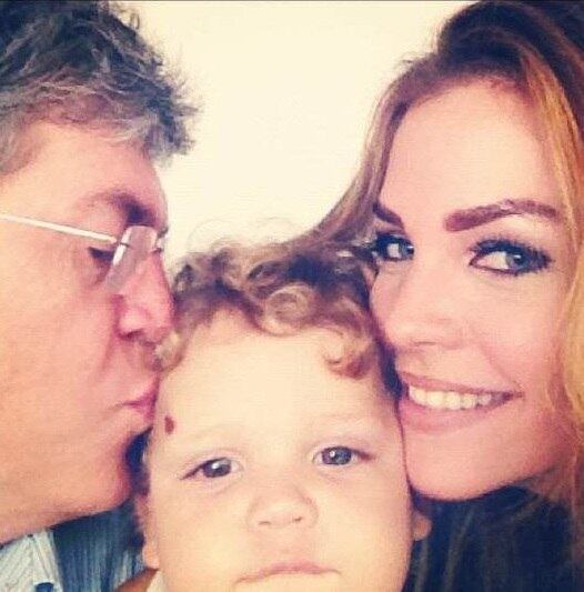 O governador da Paraíba Ricardo Coutinho e Pâmela Bório são pais do pequeno Henri Lorenzo. O enxoval "para o quarto do bebê, do quarto do casal e banheiro" custou R$ 7.317, segundo TCE (Tribunal de Contas do Estado) da Paraíba