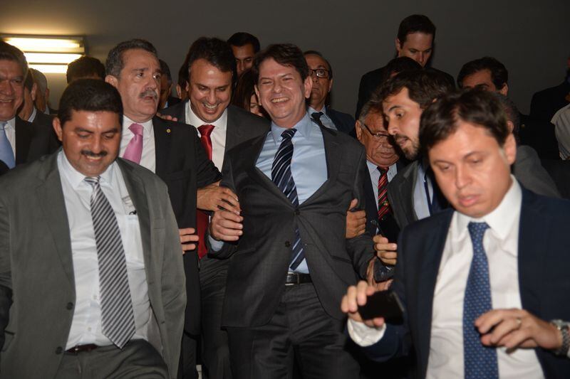 O
Diário Oficial da União desta quinta-feira (19) não traz o nome do novo ministro do cargo, mas o secretário-executivo da pasta, Luiz Cláudio Costa, deve ficar no comando interinamente