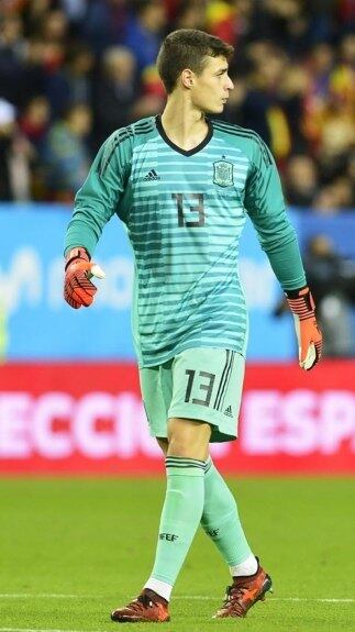 Kepa Arrizabalaga: o goleiro foi pedido como titular após as falhas de David De Gea, que sofreu 10 gols em 11 chutes na Copa do Mundo. Considerado uma revelação do futebol esp