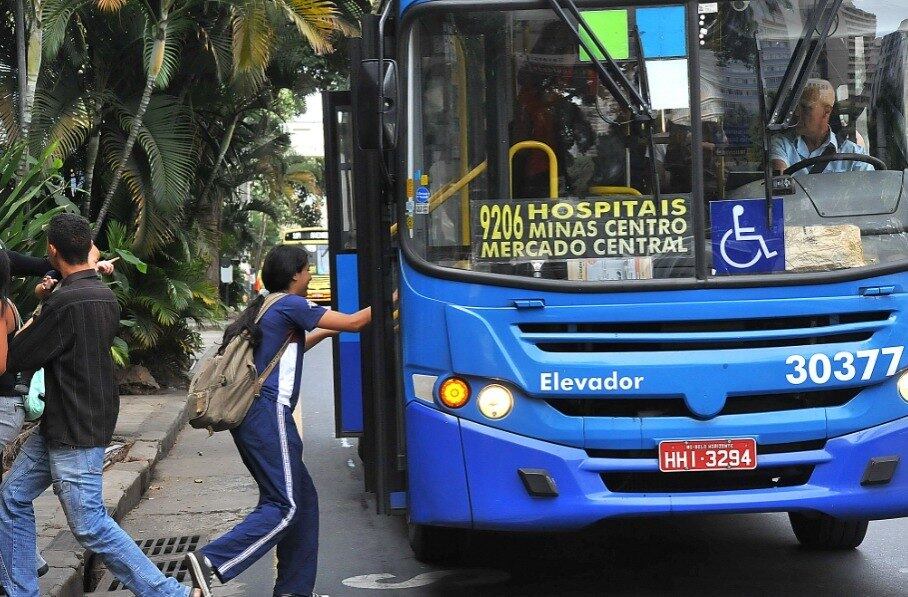 Estudantes também estão entre beneficiados pelo Auxílio Transporte em BH