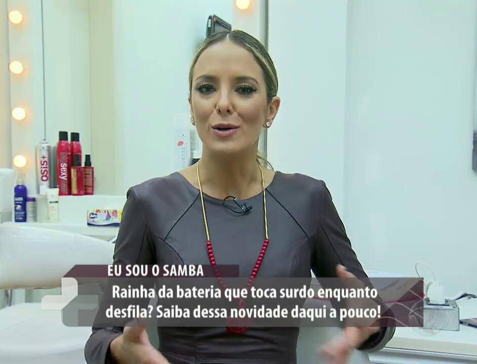 Devido ao inconveniente, muitos notaram que ela não sambou na avenida. 

— Muitas pessoas me perguntaram porque eu não sambei e eu disse que não dava, porque se eu sambasse podia acontecer um acidente 

+ Acesse R7 Play e assista às íntegras dos programas da Rede Record
