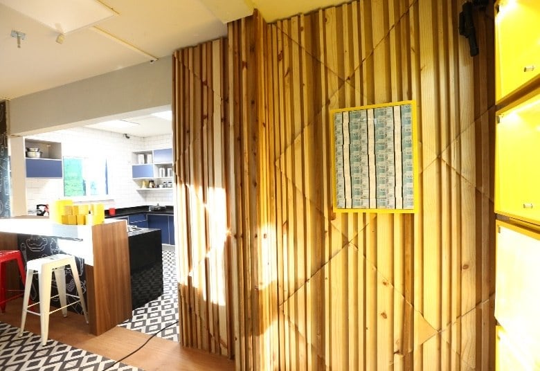 Rodrigo Carelli, diretor geral do reality, falou sobre a disputa:
— É um reality de sobrevivência que, ao invés de ser na selva, é em casa"