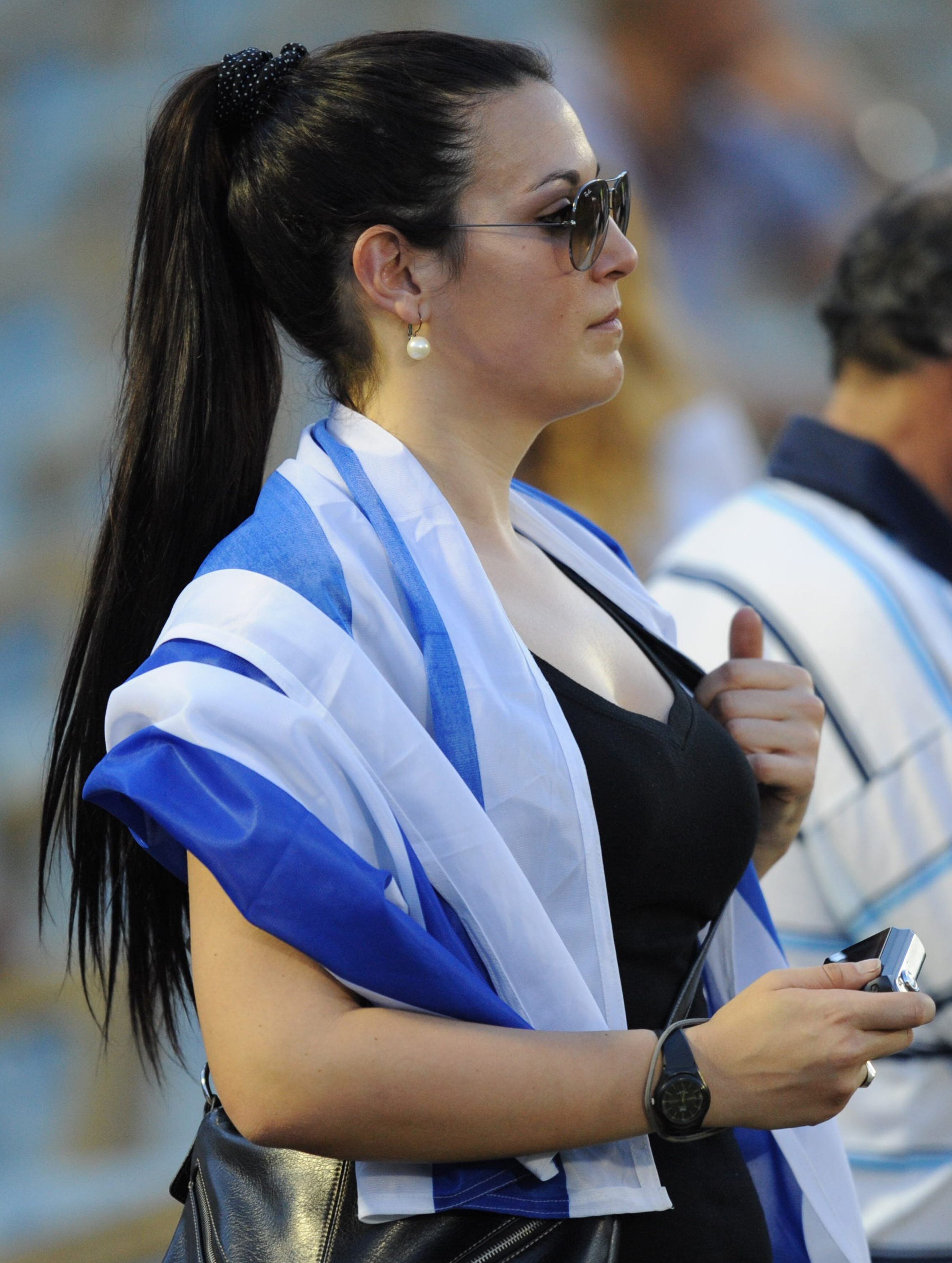 E não foi só na torcida do Paraguai que as musas reinaram, as argentinas também representaram bem a torcida
Veja também: Pai de Messi vai processar Romário
