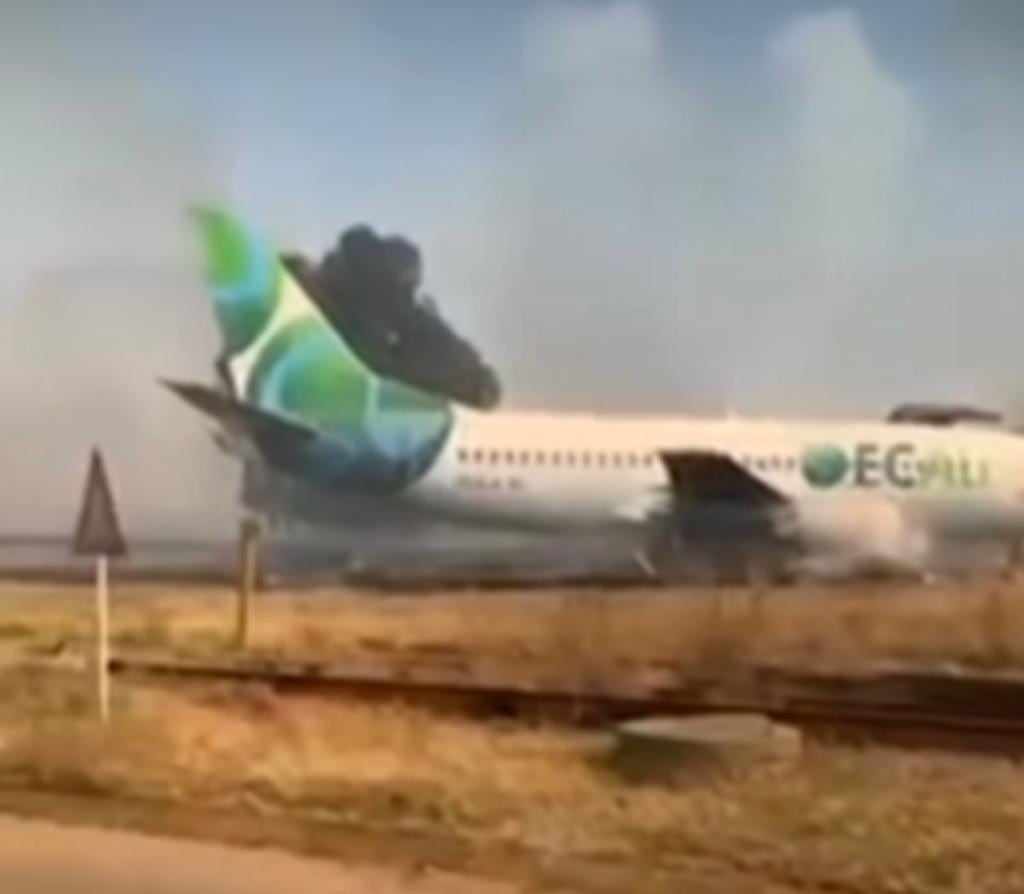 Aeronaves atingidas pelo incêndio em Johanesburgo