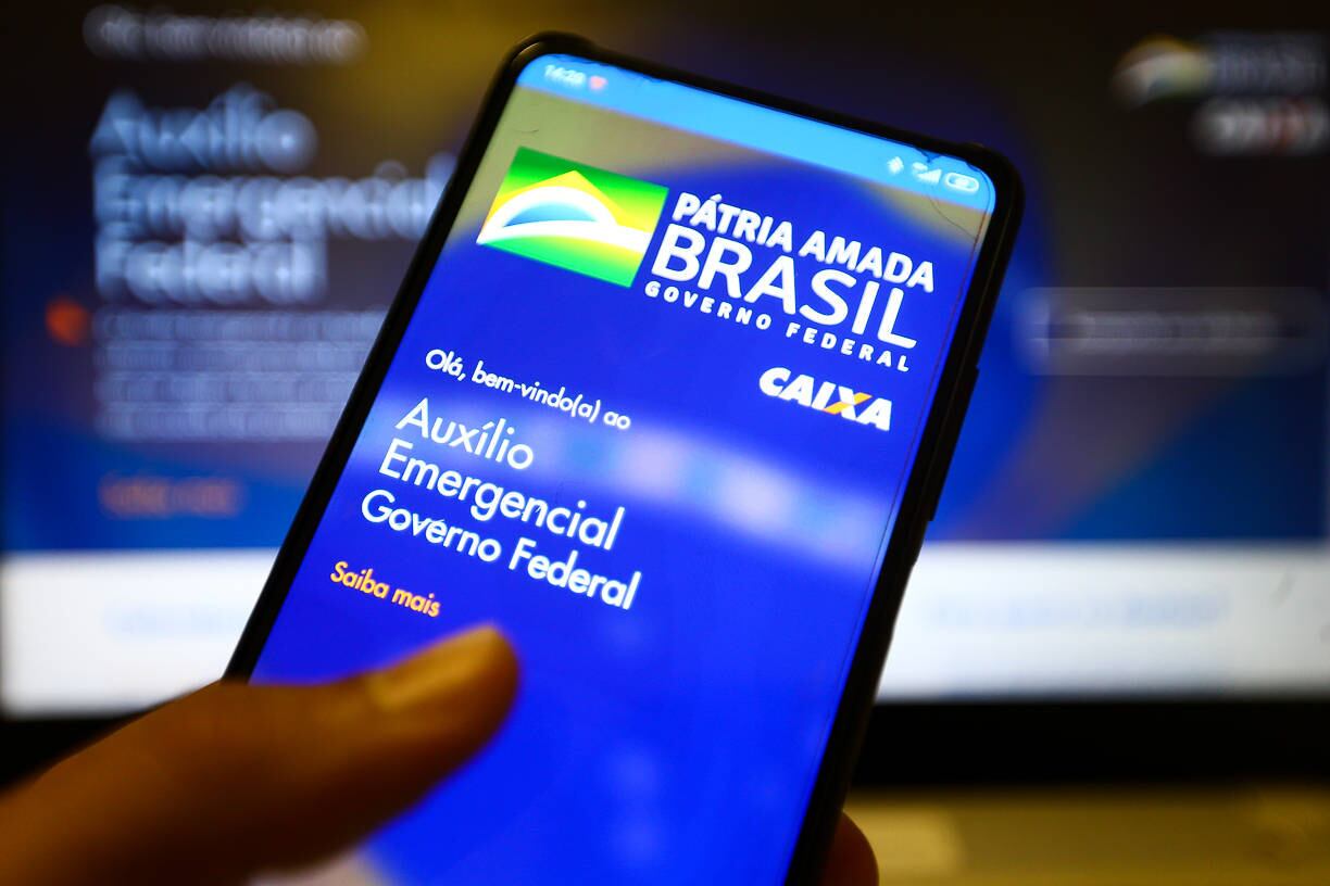 Dinheiro estará disponível no Caixa Tem nesta terça-feira para nascidos em outubro