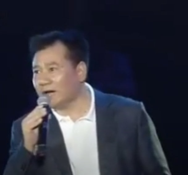 Zhang Jindong - Clube: Inter de Milão - Fortuna estimada: 23,4 bilhões de dólares (R$ 130 bilhões) de acordo com a Forbes