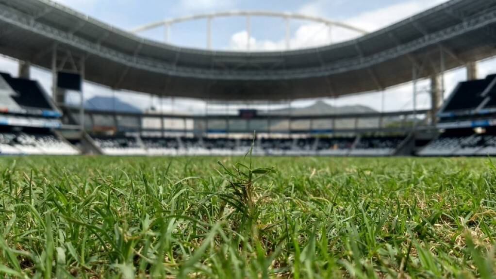 Sábado - 16h - Botafogo x Bahia - Nilton Santos - Árbitro: Anderson Daronco (RS/Fifa) - Suspensos: Matheus Fernandes e Joel Carli (Botafogo) - Pendurados: Erik, Moisés, Luiz Fernando, Brenner, Renatinho e Aguirre (Botafogo); Zé Rafael, Clayton, Gilberto, Everson, Léo, Elton, Marco Antonio, Flávio, Douglas e Junior Brumado (Bahia)
(Foto: Marcello Neves/LANCE!)