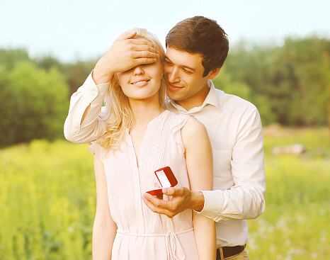 casal, pedido de casamento, noivos