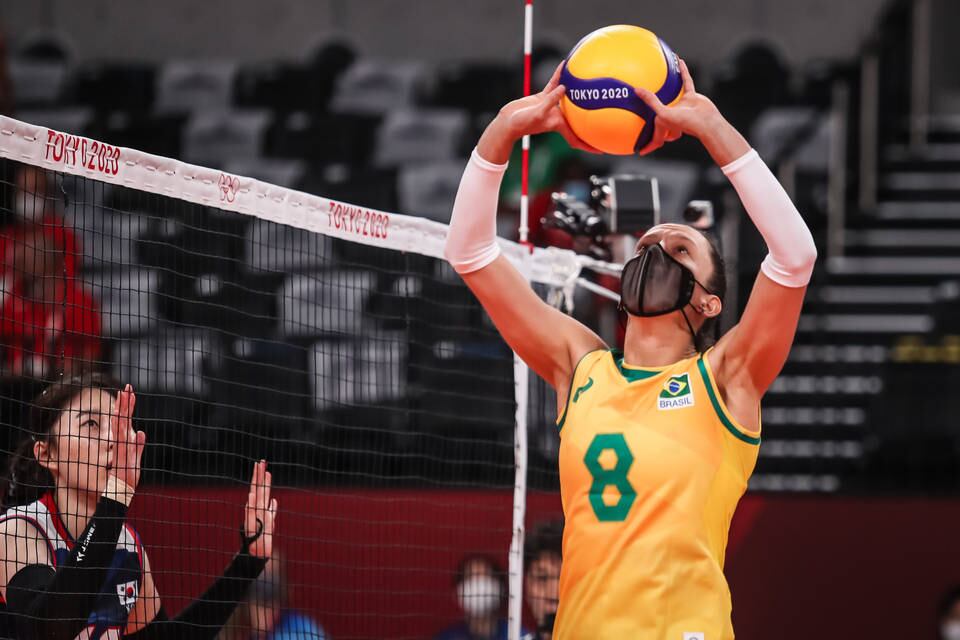 Vôlei: Brasil supera ausência de Tandara e avança à final dos Jogos
VEJA MAIS