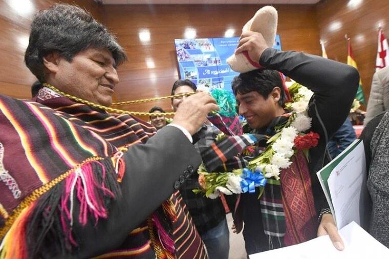 Evo Morales criticou países que admitem bases dos EUA