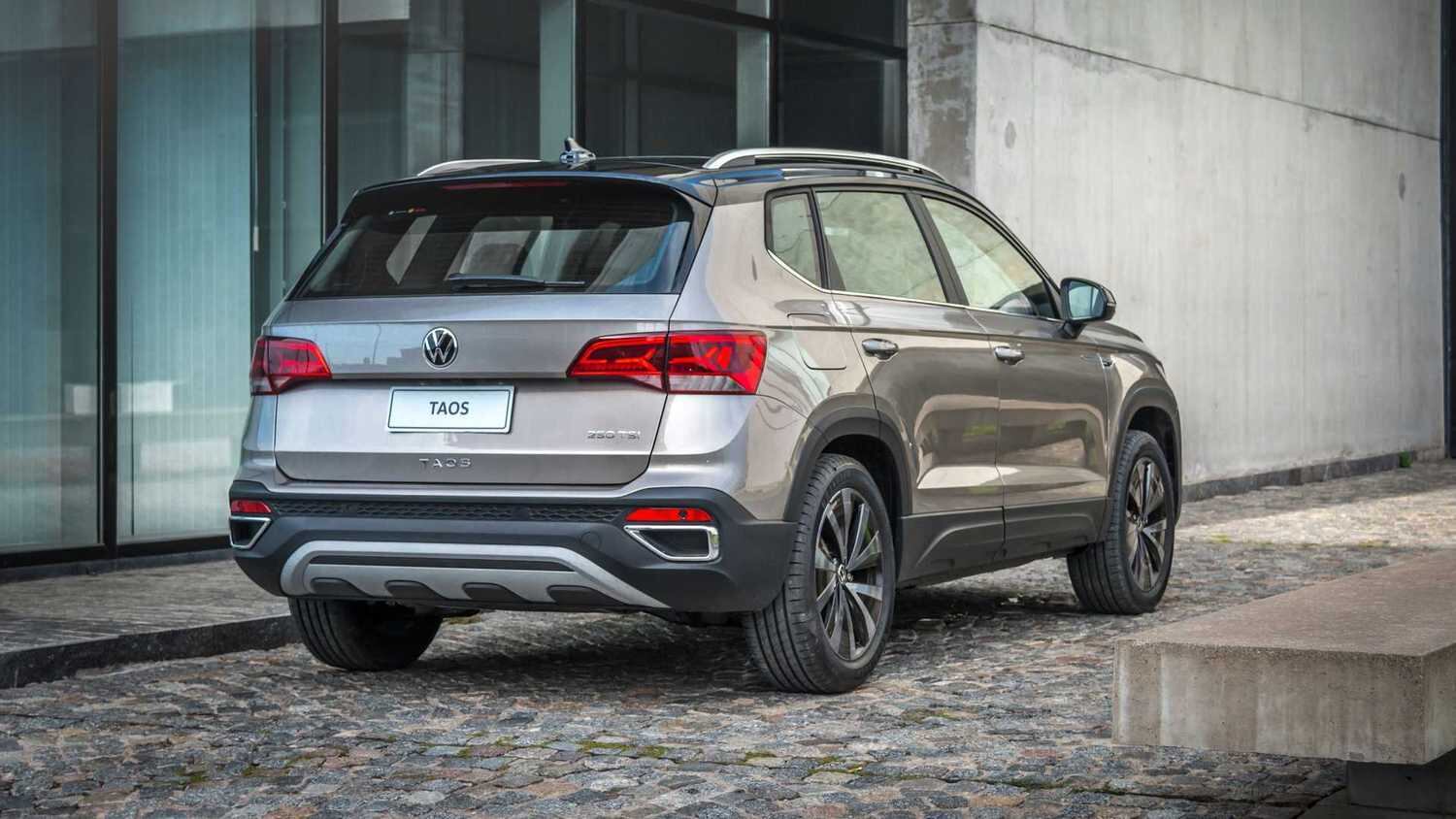 SUV tem controlador de velocidade adaptativo com função Stop&Go
