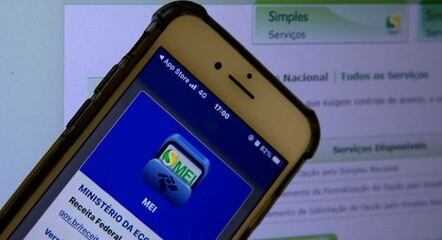 Foram feitos 852 mil pedidos pelo Simples até 29/1