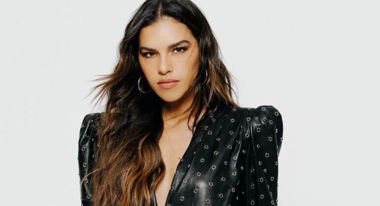 Mariana Rios comanda A Grande Conquista nas noites da Record TV