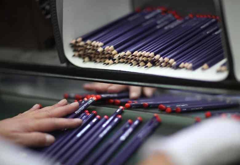 Livros didáticos, apostilas, material de uso individual como lápis de cor, caneta e régua podem ser pedidos na lista