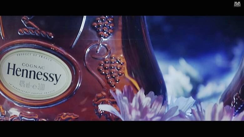 Cenas de Undergroung Hero: Love to Hate Me