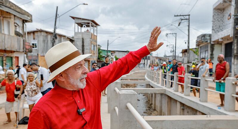 Lula iniciou visitas obras nesta sexta