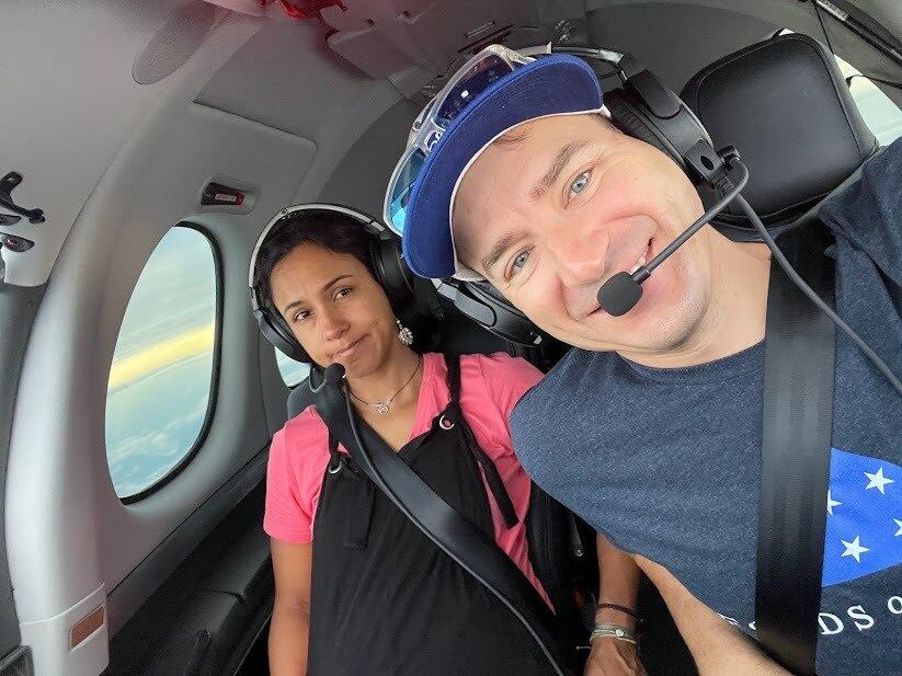 Clayton Smeltz, engenheiro mecânico: adaptação á aeronave