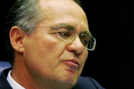 Renan discursou durante sessão solene do plenário do Senado em homenagem ao Dia Internacional da Mulher