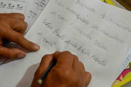 "Saudade" é palavra comum nas cartas escritas na prisão