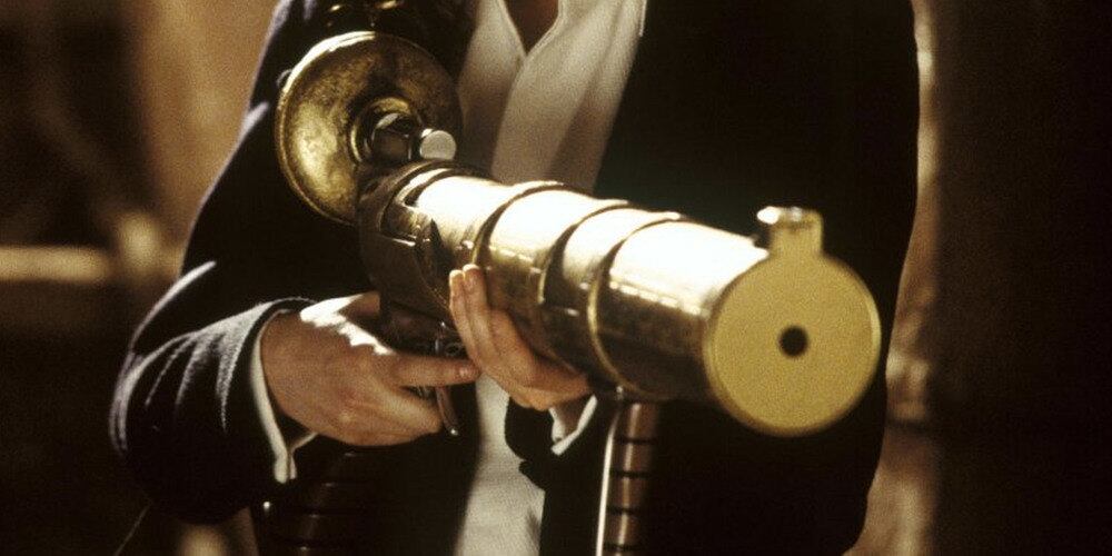 Ninguém gosta de discutir com os outros. É por isso que a Arma de Ponto de Vista, que apareceu em Guia do Mochileiro das Galáxias, poderia facilmente ser o melhor presente da sua vida. Basta apontá-la para alguém, apertar o gatilho e a pessoa automaticamente vai começar a pensar do mesmo jeito que você, acabando assim com qualquer discussão e te deixando com razão 100% das vezes. Genial!