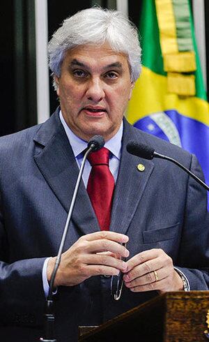 Senador foi preso na última quarta-feira