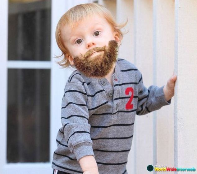 Um estilo de barba mais volumosa. Que tal? Bebês descolados ganharam barbas de pais que queria porque queriam que eles arrasassem na produção. O resultado é uma coleção volumosas de bebês cheios de estilo
