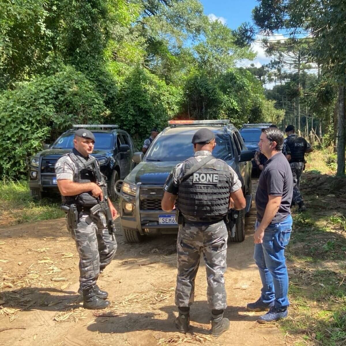 Suspeito de envolvimento em assassinato de policial morre em confronto, no PR