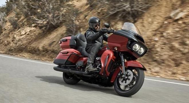 Ícone no turismo Road Glides tem incorporado importante eletrônica de segurança