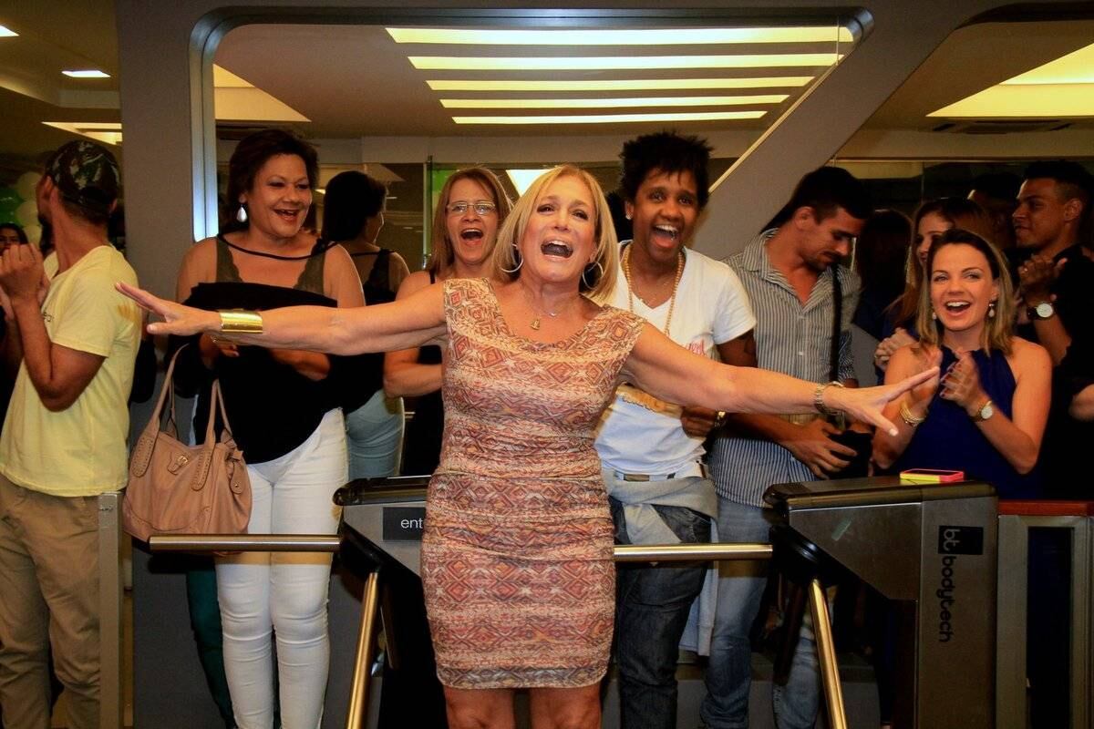 A atriz Susana Vieira comemorou seu aniversário neste sábado (23), com uma festa na academia Bodytech, do shopping da Gávea, zona sul do Rio


