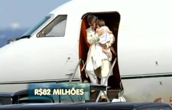 Se você está achando esses valores altos, saiba que eles representam quase nada perto do que gastaram as celebridades internacionais: Tom Cruise, por exemplo, gastou R$ 80 milhões em um avião com capacidade para 20 passageiros, R$ 2 milhões a mais do que o casal Beyoncé e Jay-Z

> Veja toda a programação da Record no R7 Play
