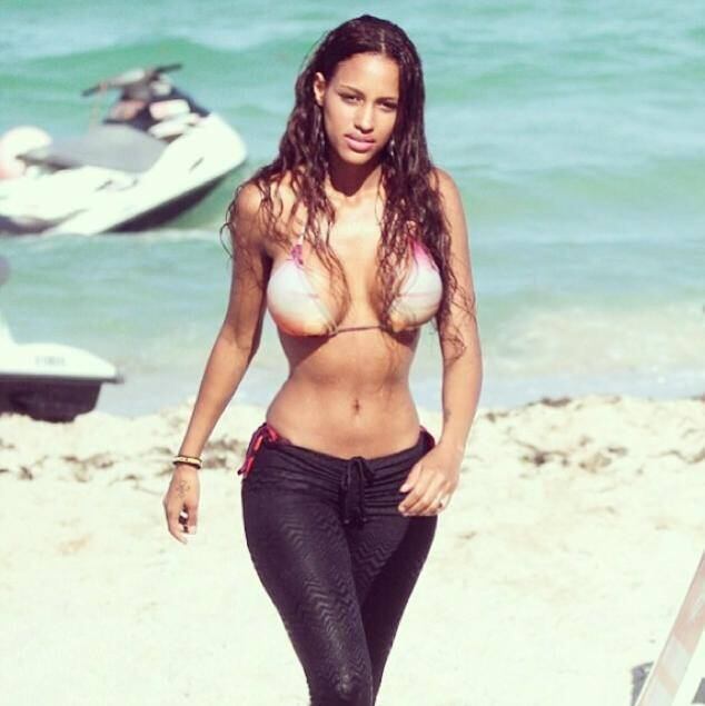 Fanny
Neguesha, ex-namorada de Mario Balotelli, atacante do Liverpool, admitiu para
colegas de reality que se encantou pelo ator