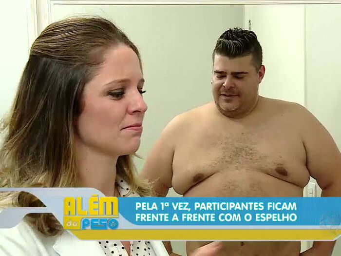 Rafael
Vannucci também não gostou nada do que viu no espelho e revelou que o objeto
virou seu inimigo ultimamente

+ Metas, metas e mais metas! Descubra os objetivos dos participantes do Além do Peso com famosos

+ Acesse R7 Play e assista às íntegras do Hoje em Dia! Clique e experimente de graça!
