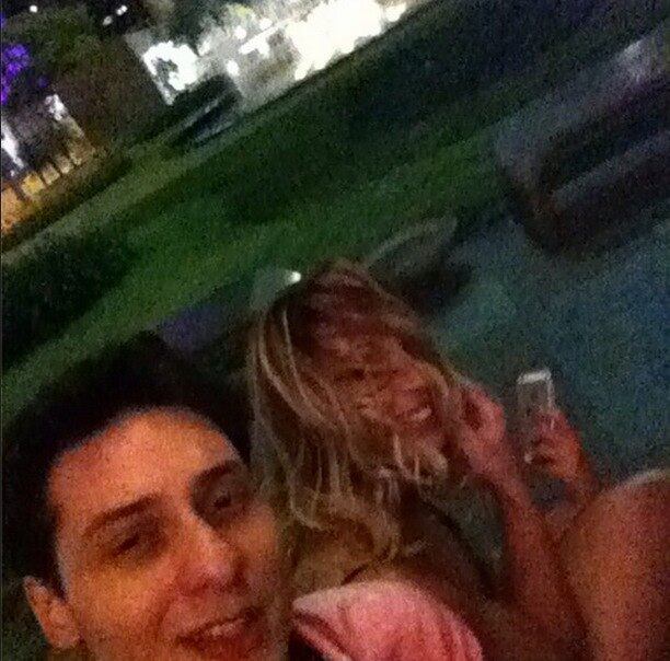 Os dois vivem grudadinhos