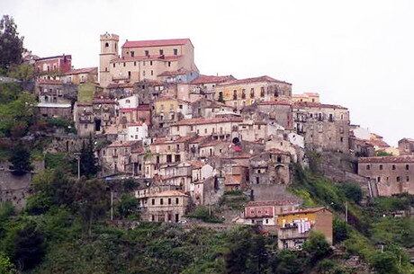 Ordem municipal de "proibição de morrer" entrou em vigor na quarta-feira (5)