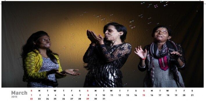 Rupa, que posa com desenhos de moda; Rajwant, fotografada com uma câmera, e Dolly com um jaleco de médica, são participantes que aparecem retratadas com a profissão que gostariam de ter.
"Devemos lhes devolver a dignidade", disse o fundador e diretor da Stop Acid Attacks, Alok Dixit, acrescentando que a ONG espera alcançar 100 milhões de pessoas através das redes sociais com esta campanha