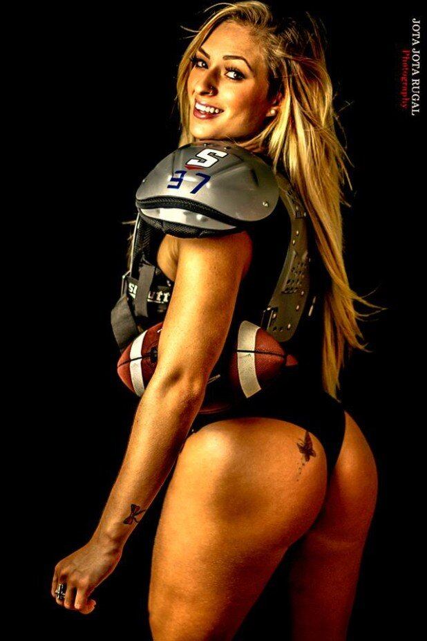 As garotas que jogam futebol americano no Brasil são belas, talentosas e provam que o esporte cresce cada vez mais no Brasil