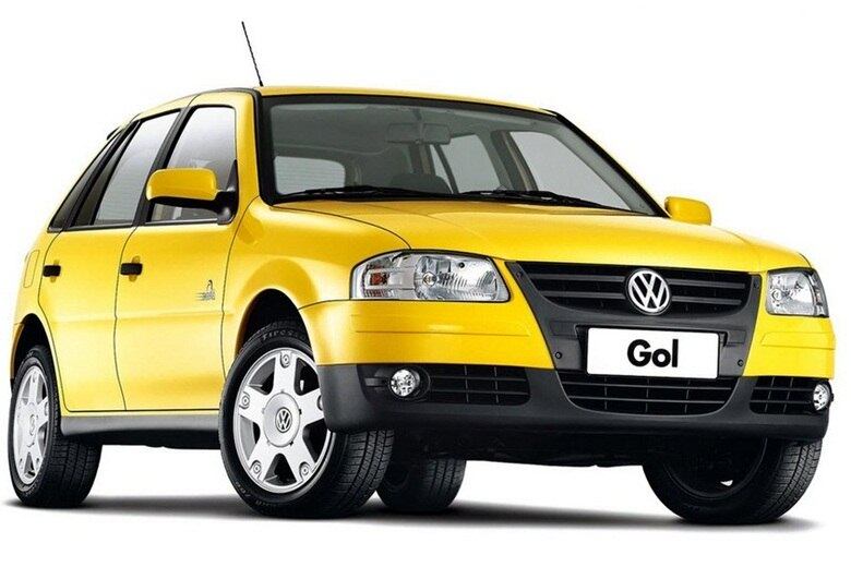 A série especial Copa retornou em 2006, tendo a
cor Amarelo Solar como destaque. Foi o primeiro Gol a contar com a grade em V
pintada de preto