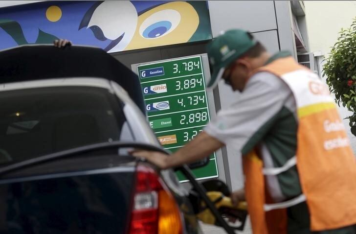 Alta ocorre em meio a uma forte alta nos preços da gasolina no exterior