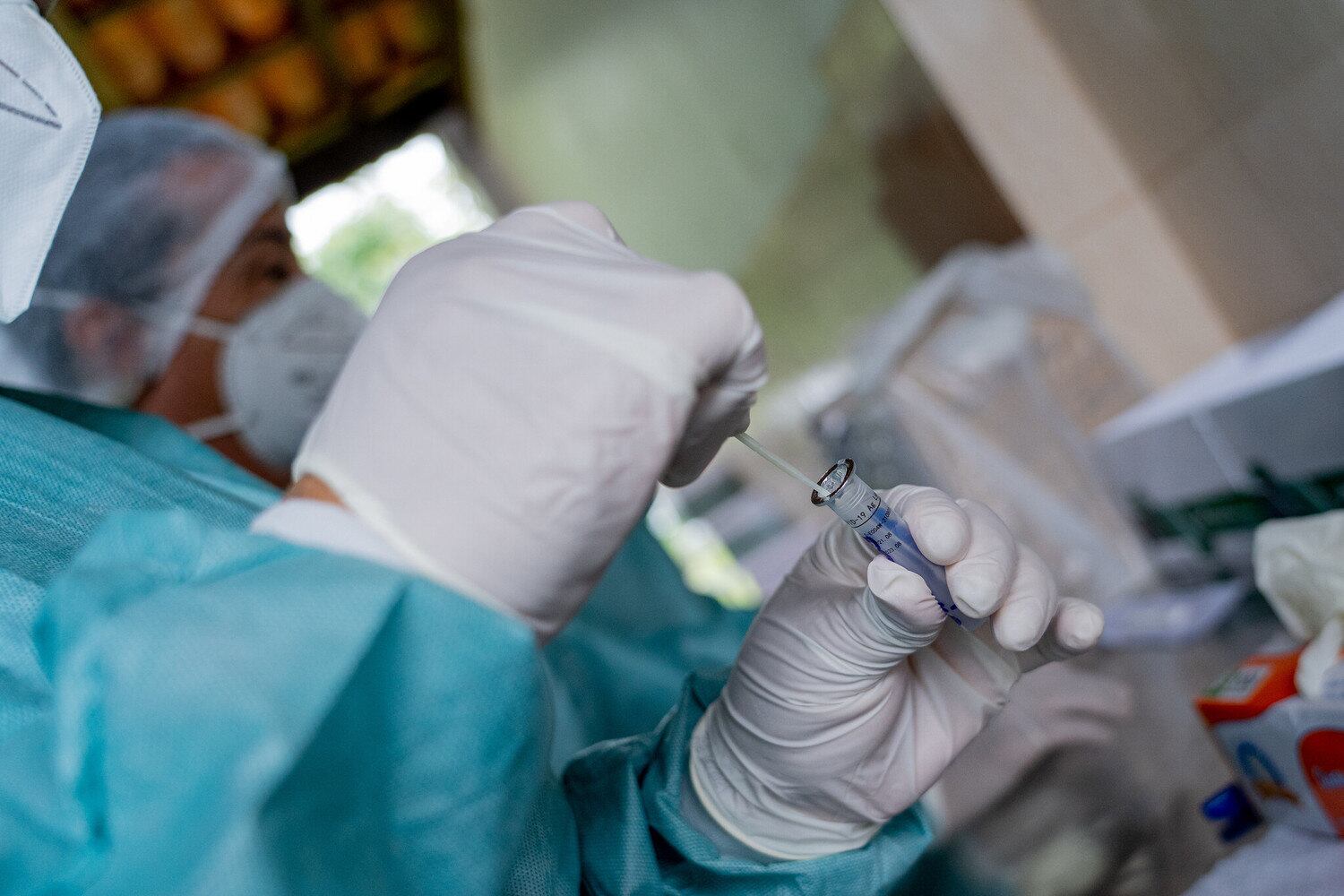 Farmácias e consultórios podem realizar exames para triagem
