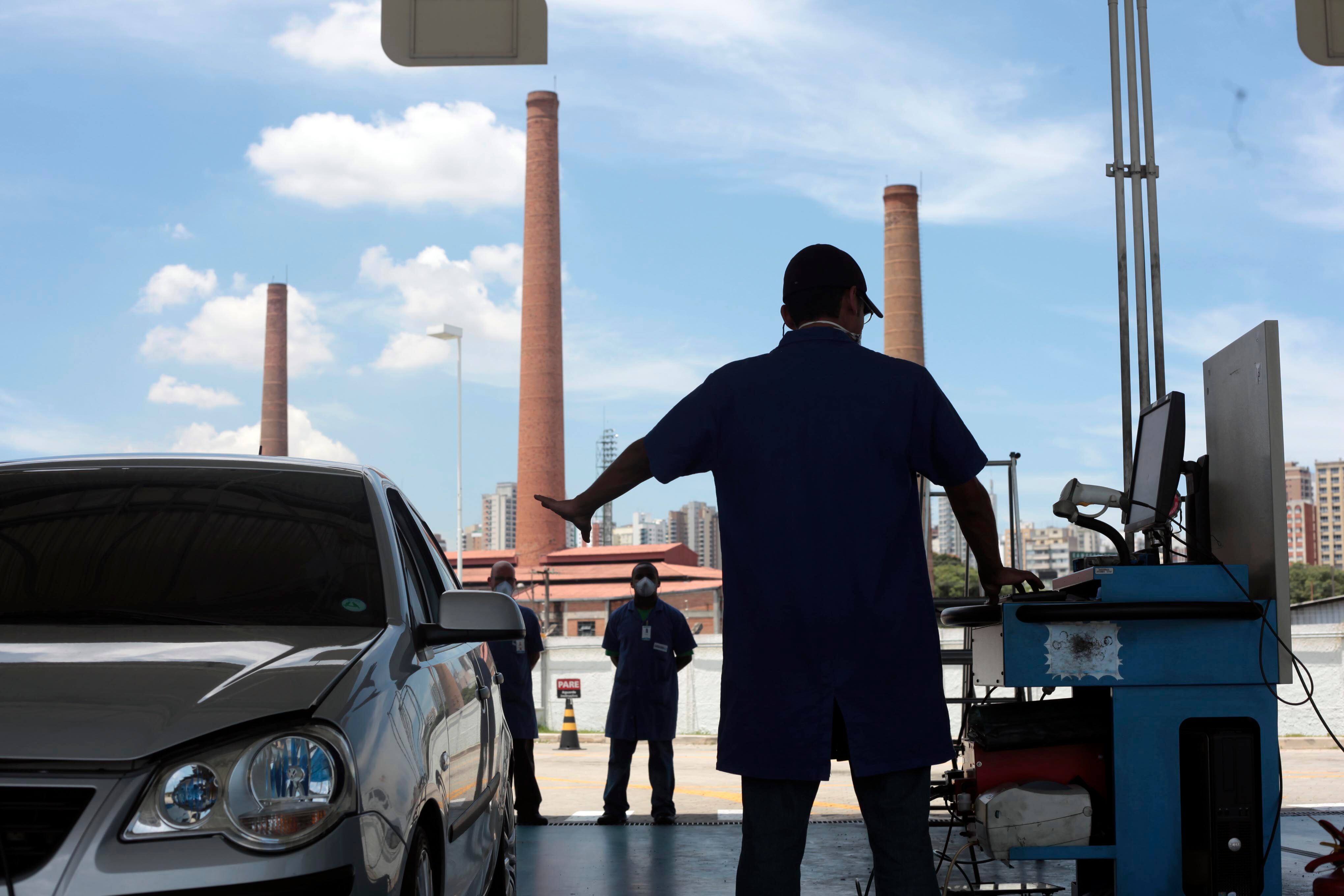Prefeitura quer abrir nova licitação para que quatro empresas passem a fazer o serviço de inspeção veicular