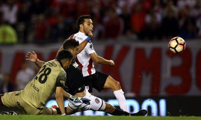 Lanús vira o jogo e está na final da Libertadores