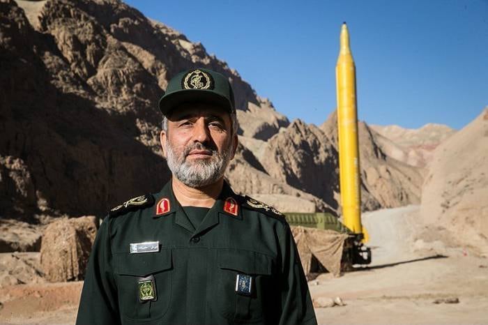 Amir Ali Hajizadeh comandante da divisão aerospacial dos Guardiões da Revolução iraniana