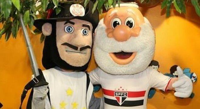 Os mascotes de Corinthians e São Paulo
