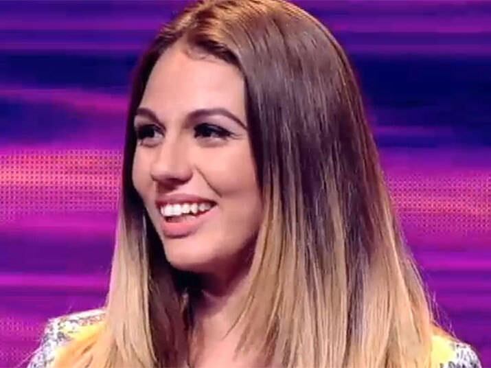 A sorridente Tay gosta de jogo de olhar:

— Eu adorei ele. Olhou dentro do meu olho. Estou adorando

+ PARTICIPE DA ENQUETE E ELEJA A MAIS BONITA

+ Rafael Cortez: “Me assusto quando as mulheres ficam masculinas na relação”

+ Tainara descobre afinidade com Jorginho: "Temos algo em comum: ele é corinthiano"


