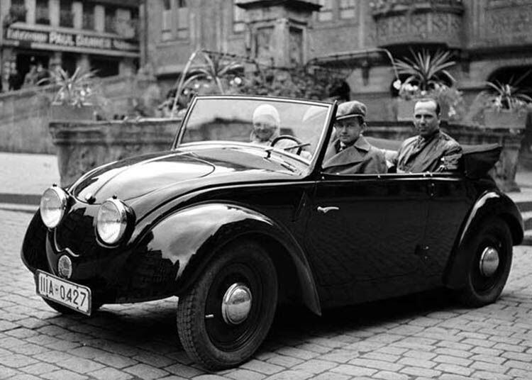 O segundo protótipo do VW Fusca, fabricado em 1938, era conversível
