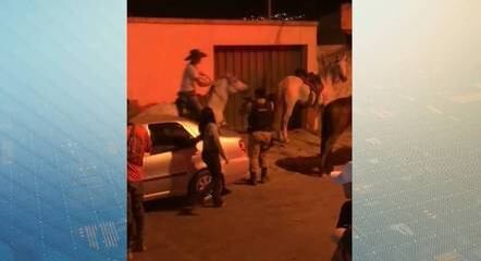 Moradores registraram a fuga do homem